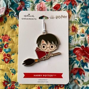 Hallmark Harry Potter ornament broom quidditch metal decoration wizarding world